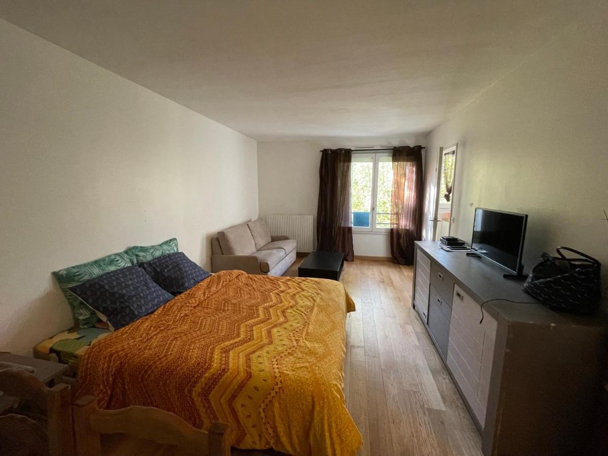 Appartement 35 m2 Créteil l Echat Esterno foto